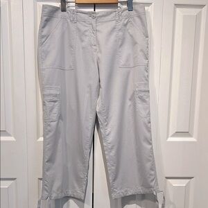 Tommy Bahama‎ Light Grey Cotton Cargo Capri Pants Size 10